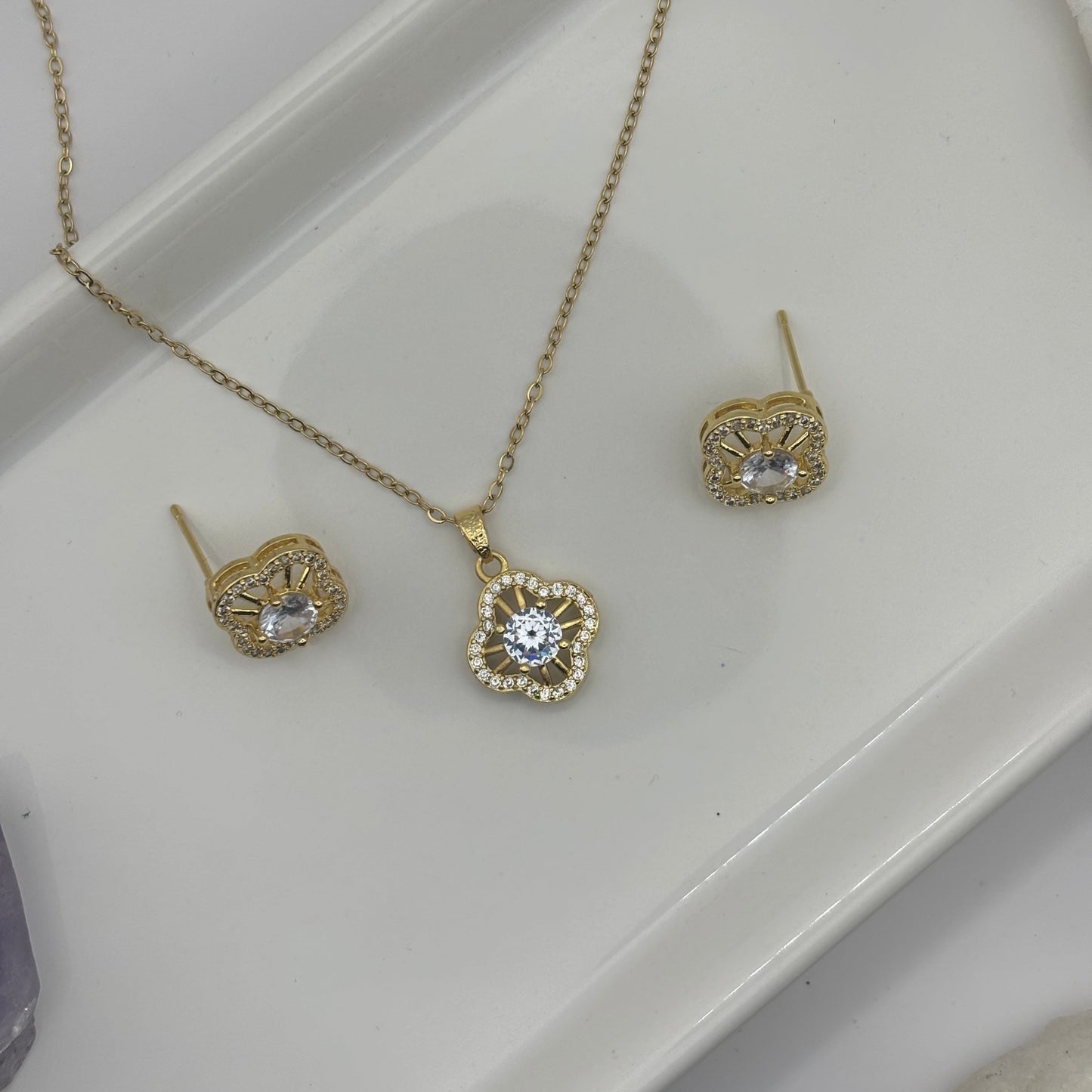 Diamond Gem Clover Necklace & Bracelet Bundle