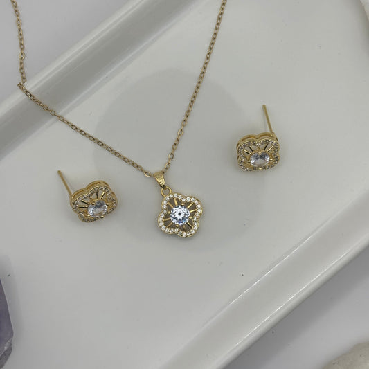 Diamond Gem Clover Necklace & Bracelet Bundle