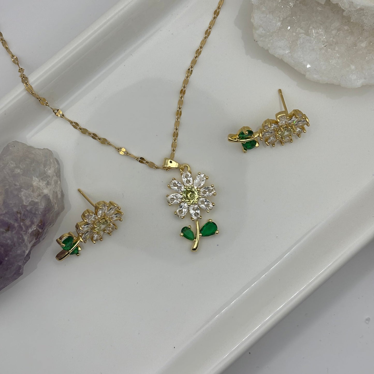 Necklace & Earring Daisy Flower Gold Bundle