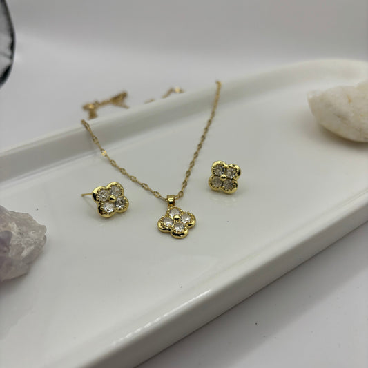 Necklace & Earring Clover Gem Bundle